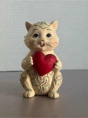 Jim Shore Cream Cat Figurine Holding Red Heart